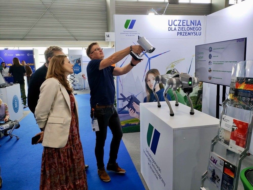 12. Skanowaanie psa robota.